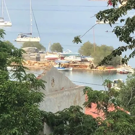 Prázdninový dům Kastellorizo- Casa Piero Meyísti